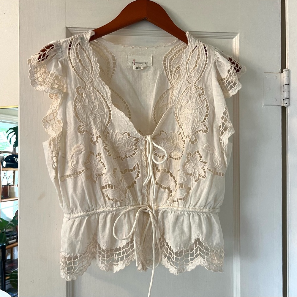 Anthropology White Eyelet lace Short Sleeve top
